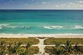 Foto del edificio - 8855 Collins Ave