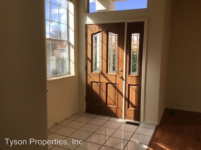 Building Photo - 3 br, 2 bath House - 9300 Ironshore NE