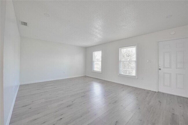 Foto del edificio - 478 Orange Dr NW