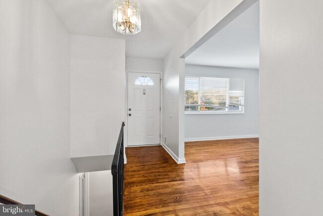 Foto del edificio - 3001 Fairhill Ct