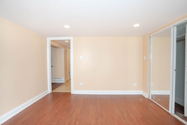 Foto del edificio - 4820 W George St