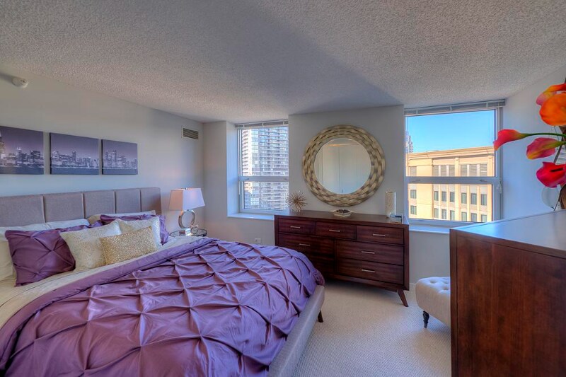 Building Photo - 544 N State St