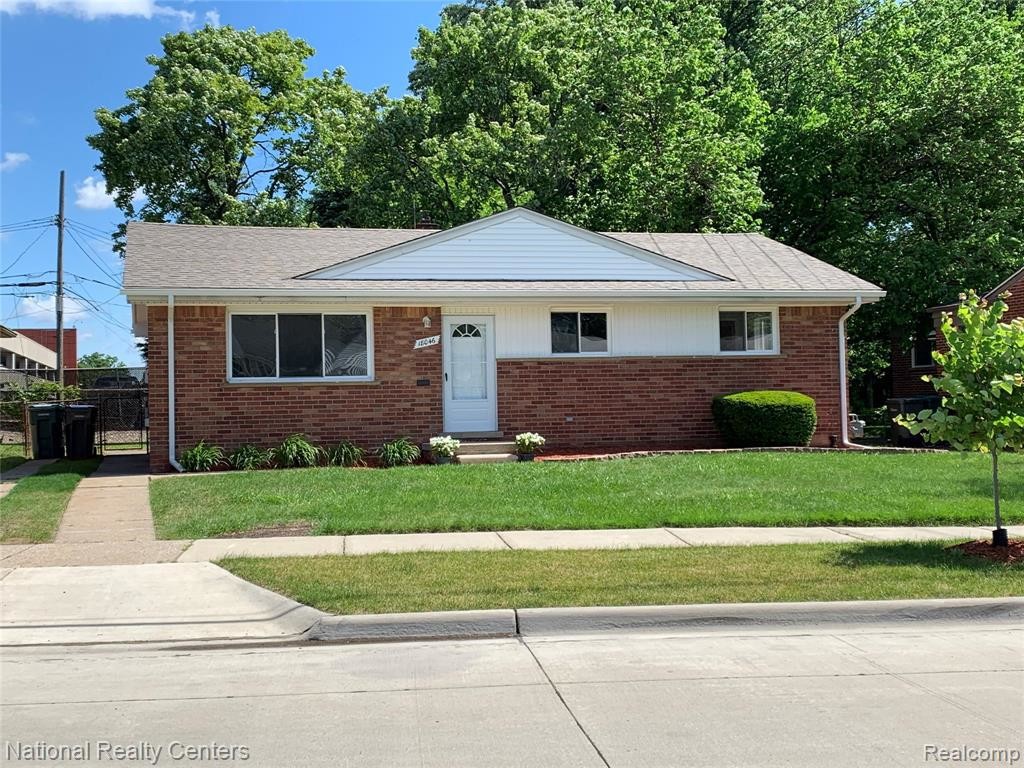 Foto principal - 18046 Snow Ave