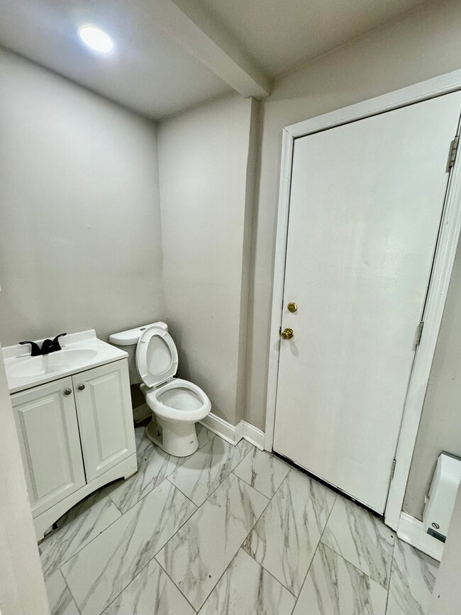 Foto del edificio - 4818 N 13th St