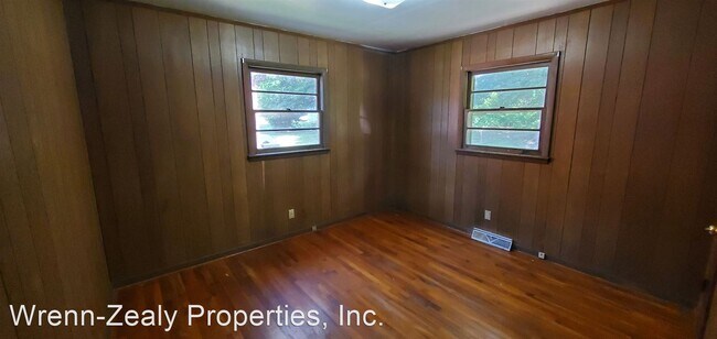 Building Photo - 3 br, 1 bath House - 803 Nance Avenue