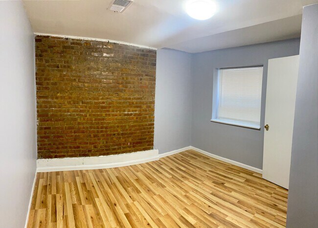 Foto del edificio - 4355 S Sawyer Ave
