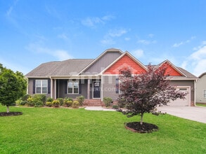 Building Photo - 15 Hanford Dr