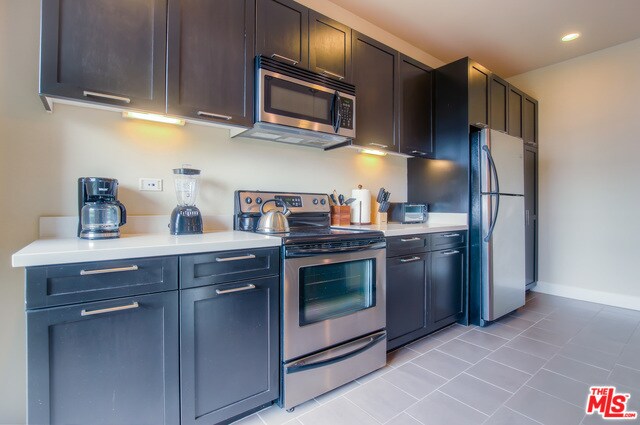 Building Photo - 468 Caruso Ave