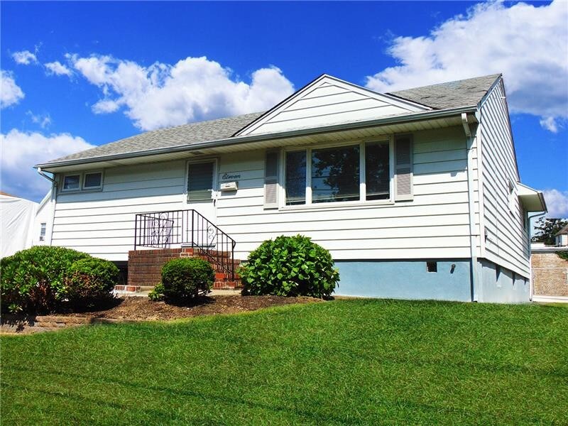 11 Ravine Ave, Nutley, NJ 07110 Room for Rent in Nutley, NJ