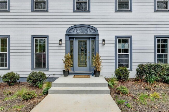 Building Photo - 3914 Granger Dr