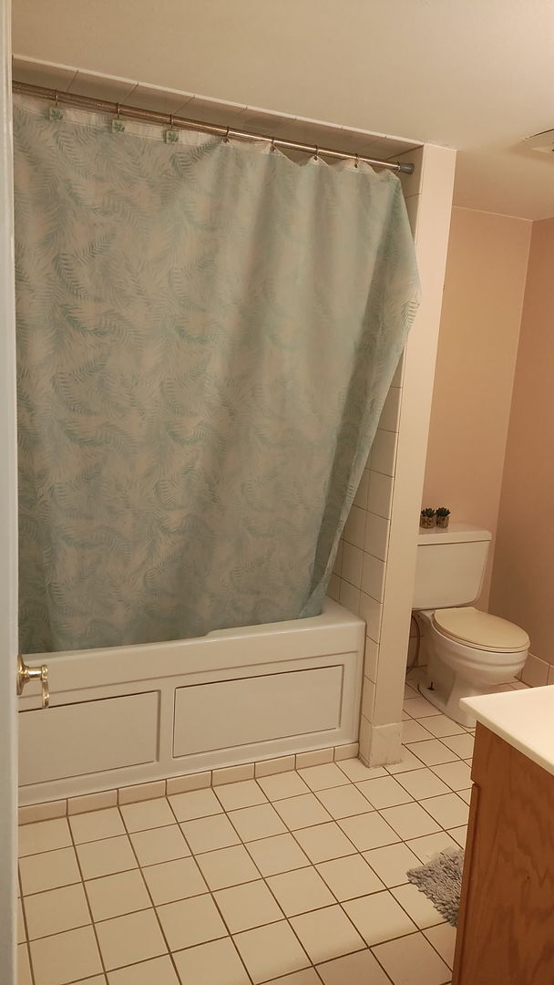 Foto del edificio - 238 E Bailey Rd