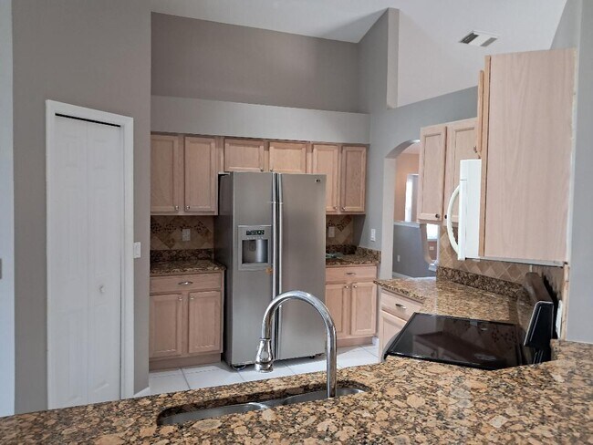 Foto del edificio - 242 SW Amesbury Ave