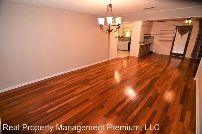 Building Photo - 4 br, 2 bath House - 7720 Kings Hill Ave