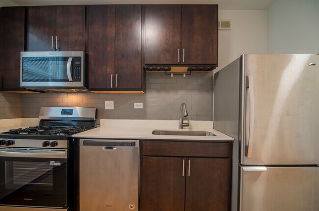 Foto del edificio - 4103 W Nelson St
