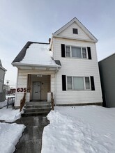 Building Photo - 635 High St