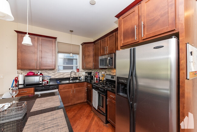 Building Photo - 2535 W Flournoy St