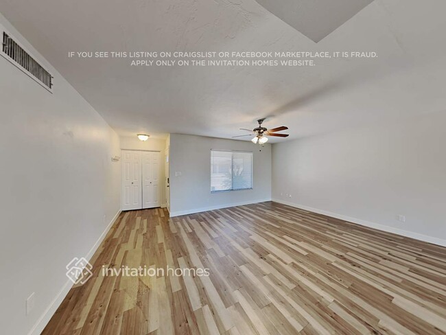 Building Photo - 2520 S Los Feliz Dr
