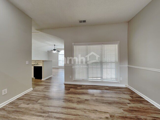 Building Photo - 12519 Autumn Blaze Drive