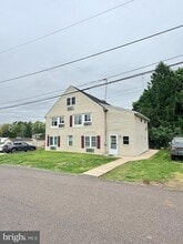 Building Photo - 735 Fisher Ave