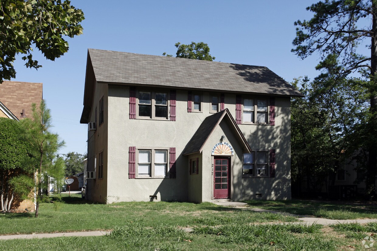 Primary Photo - Apache House