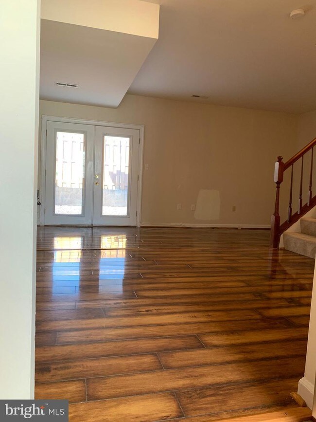 Building Photo - 2217 Hamway Dr