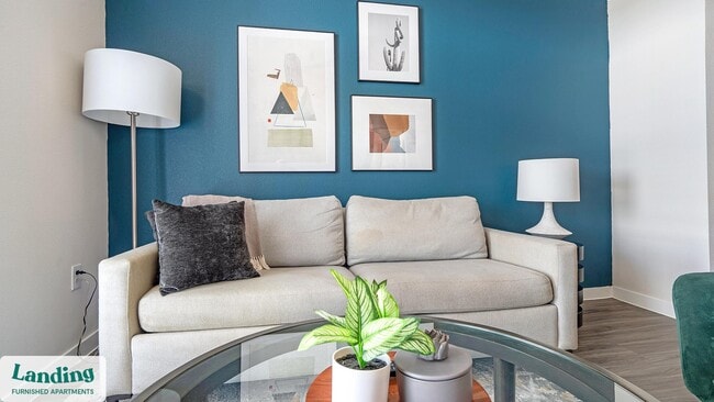 Building Photo - 14015 Univ Pass