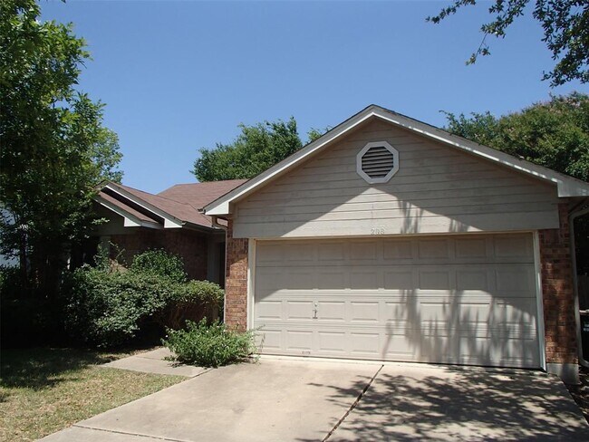 Foto del edificio - 208 Juniper Dr