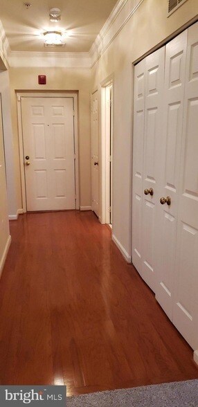 Foto del edificio - 6501 Grange Ln
