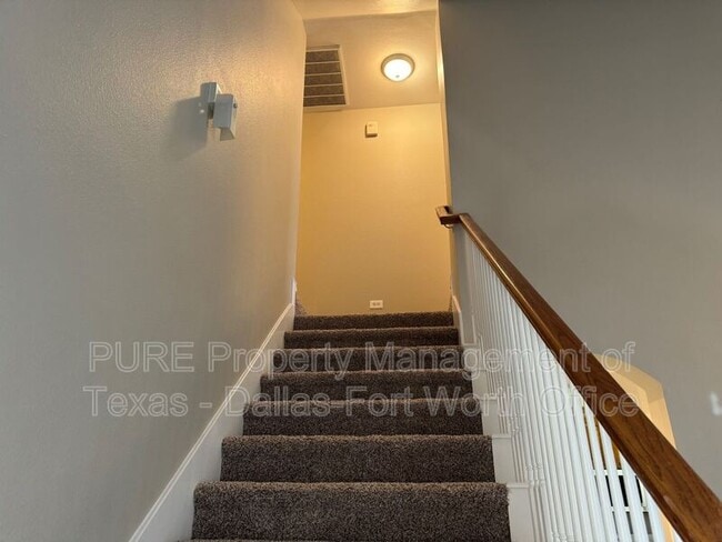 Foto del edificio - 4002 Cottage Park Ct