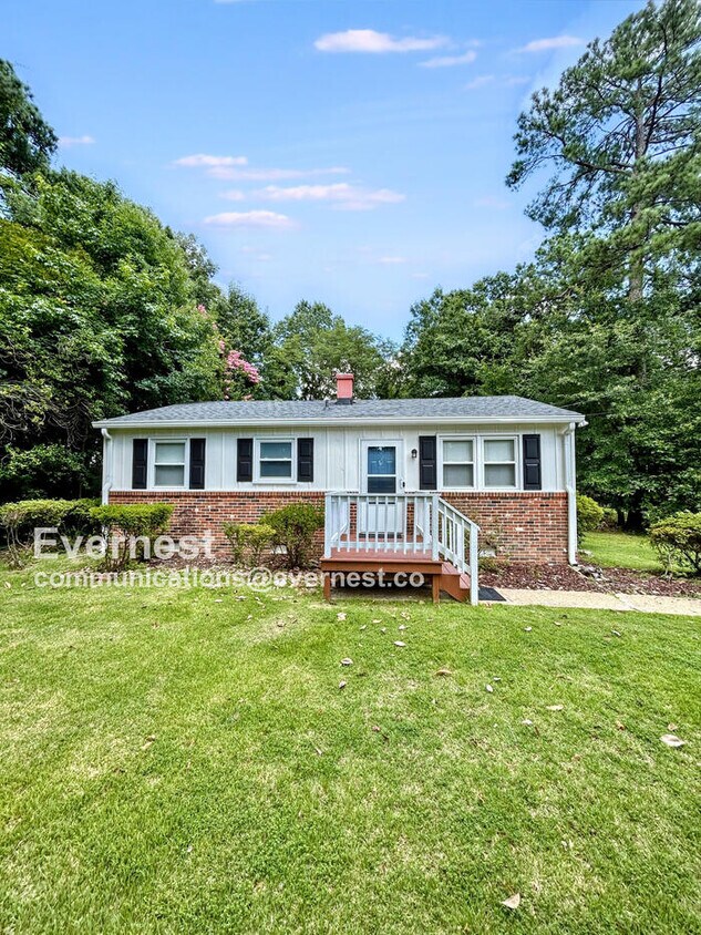 Foto principal - 2611 Gravel Hill Rd