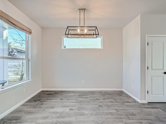 Foto del edificio - 8801 Whitter Dr