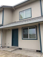 Building Photo - 270 S 41st Pl