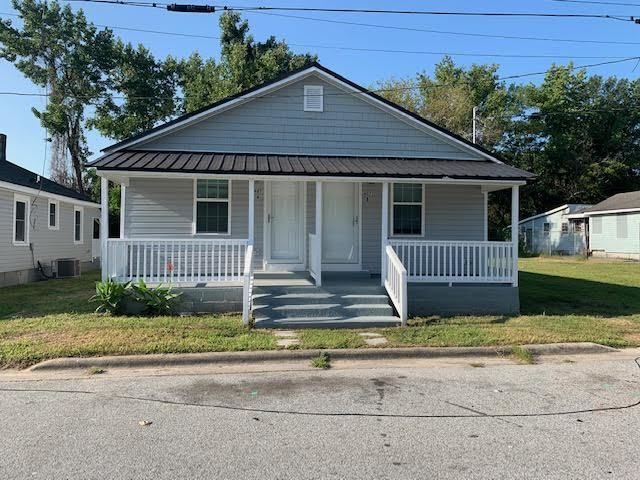 Photo - 407 Deck Street