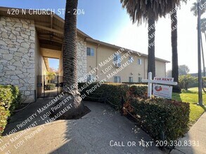 Building Photo - 420 N Church St