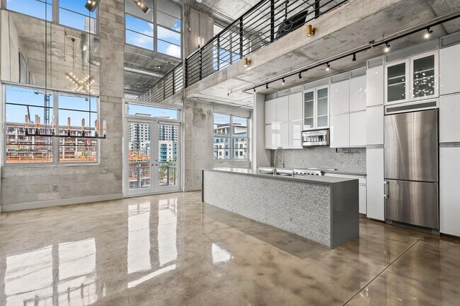 Building Photo - 445 N Andrews Ave