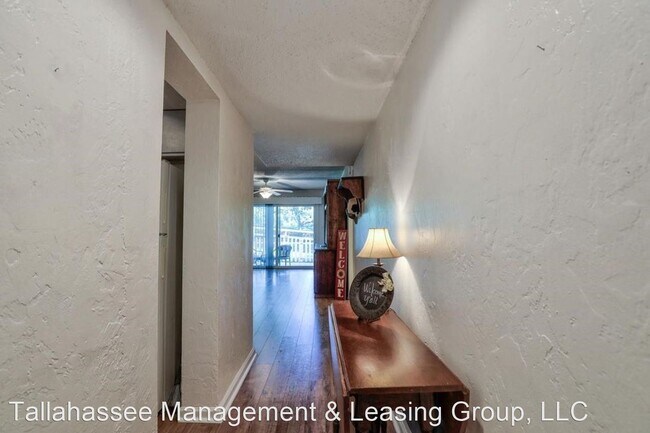 Building Photo - 1 br, 1.5 bath House - 2731- S Blair Stone...