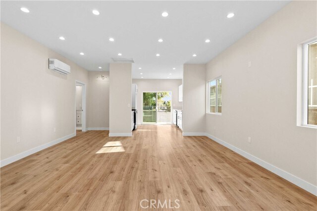 Foto principal - 702 E Glenoaks Blvd