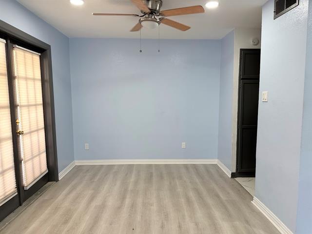 Foto del edificio - 6646 E Lovers Ln