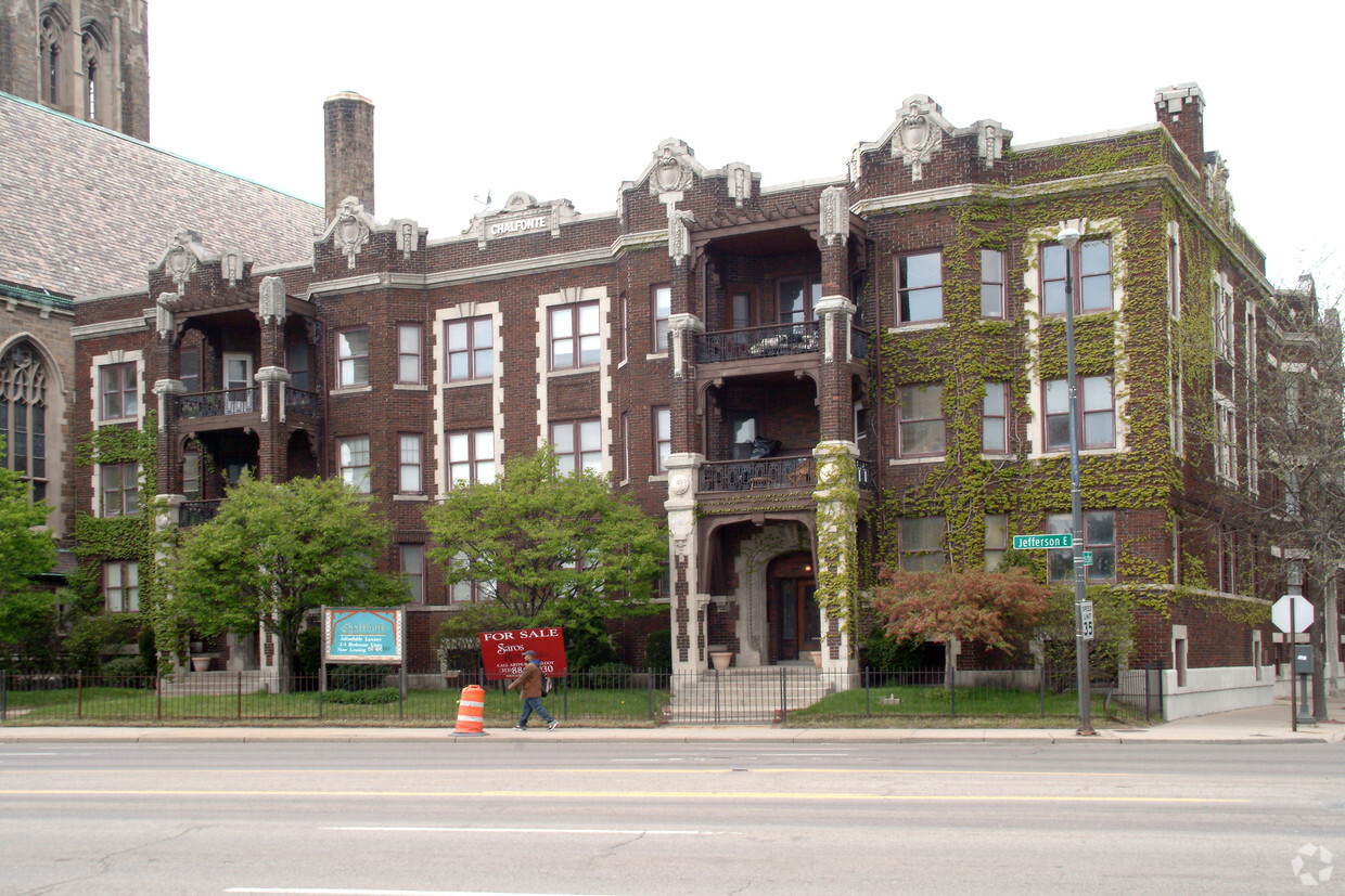 Building Photo - Chalfonte Apartments