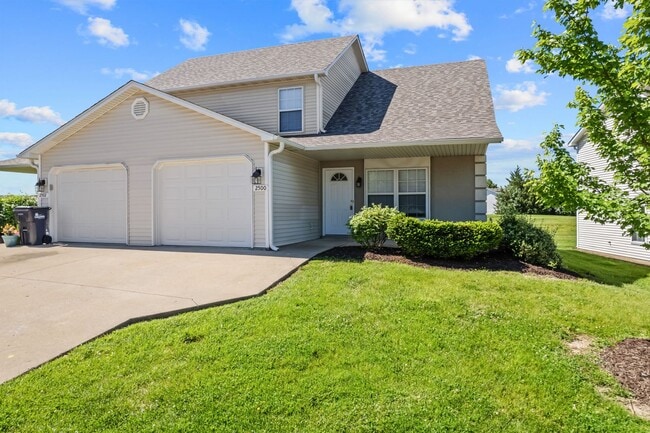 Building Photo - 2500-2502 Northampton Dr.