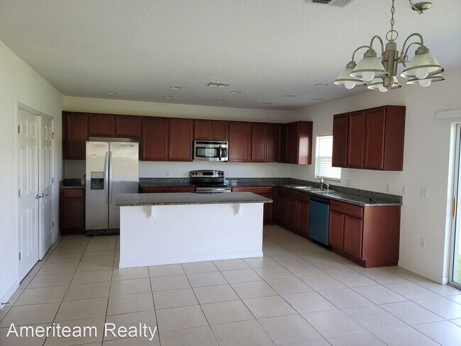 Building Photo - 5 br, 3 bath House - 3871 Gulf Shore Circle