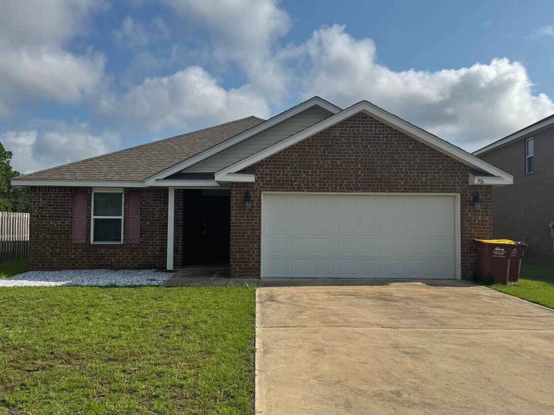 Primary Photo - 706 Widgeon Wy