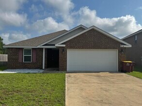 Building Photo - 706 Widgeon Wy