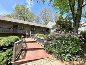 Building Photo - 1843 Waters Edge Dr