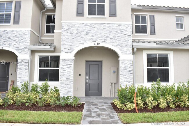 Foto del edificio - 1486 SE 26th Ave