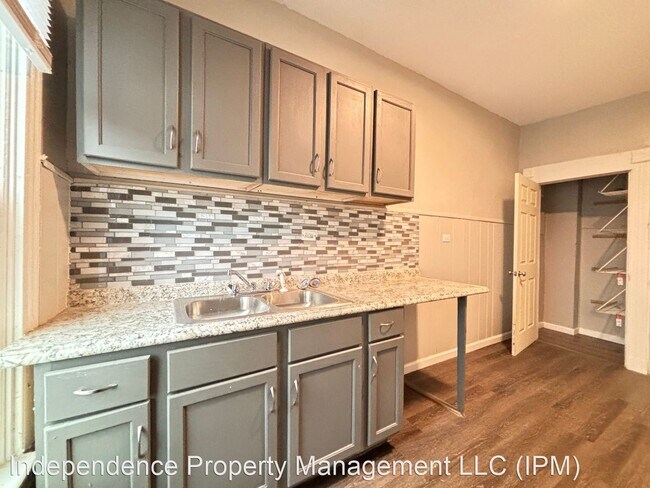 Building Photo - 3 br, 1.5 bath House - 3131 Harvard Ave