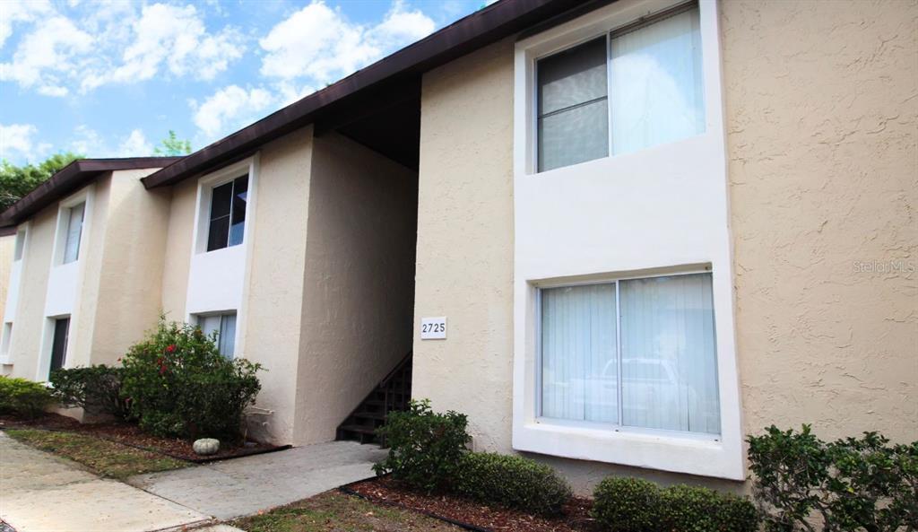 Foto principal - 2725 Hidden Lake Blvd