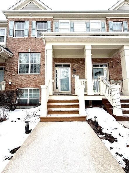 Building Photo - 362 Broadmoor Ln