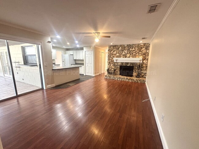 Building Photo - 1009 Terry Dr