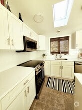 Building Photo - 23 Oakview Cir
